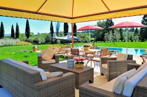 Bellissimo casale in stile Toscano con parco e piscina in vendita a Peccioli