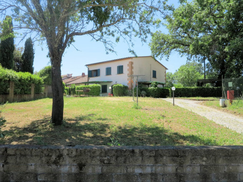 Casale in stile Toscano completamente ristrutturato in vendita a Gavorrano