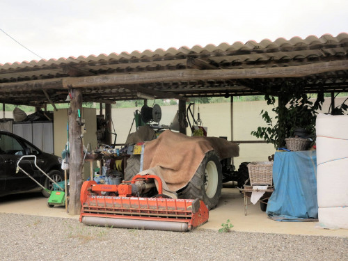 Casale di ampia superficie in posizione dominante in vendita a Massa Marittima