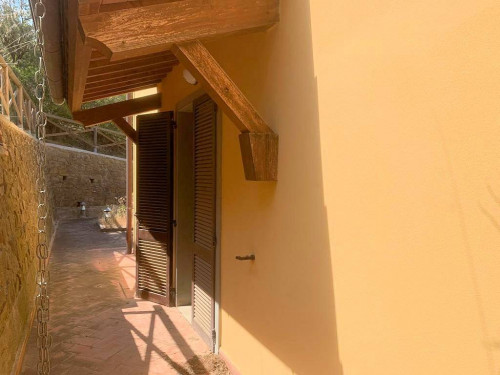 Villetta di nuova costruzione libera su tre lati con vista mare in vendita a Castiglione della Pescaia