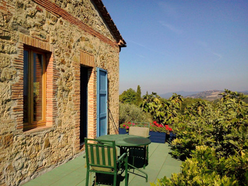 Azienda agricola in posizione panoramica in vendita a Radicondoli