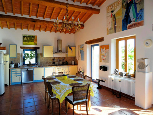 Azienda agricola in posizione panoramica in vendita a Radicondoli