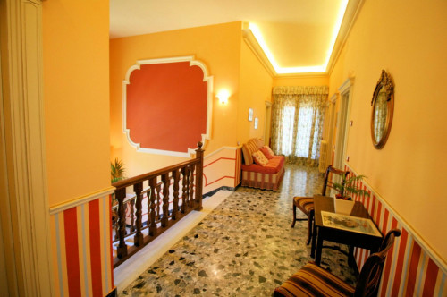 Villa in stile liberty con ampio giardino in vendita a Altopascio