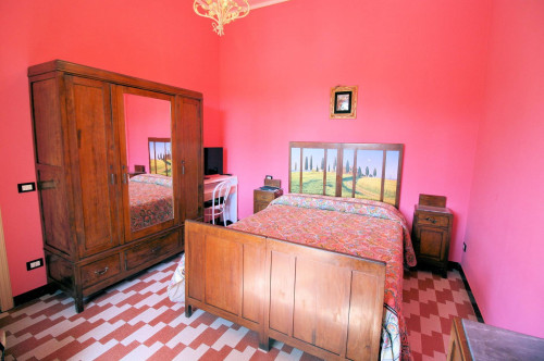 Villa in stile liberty con ampio giardino in vendita a Altopascio