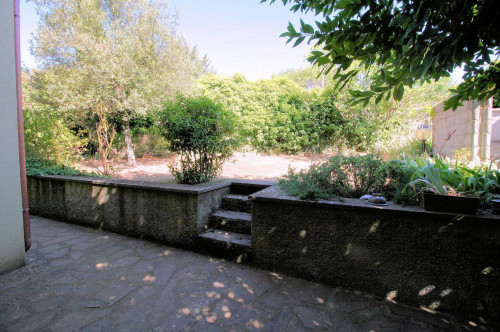 Rustico in stile Toscano con giardino e vista panoramica in vendita a Roccastrada
