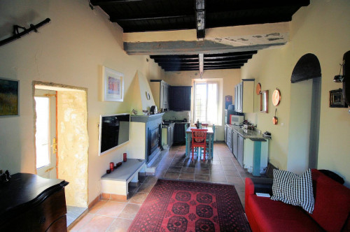 Rustico in stile Toscano con giardino e vista panoramica in vendita a Roccastrada