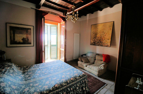 Rustico in stile Toscano con giardino e vista panoramica in vendita a Roccastrada