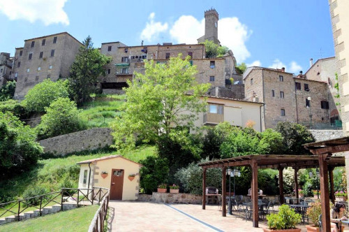 Residence in stile rustico Toscano con piscina e vista panoramica in vendita a Roccastrada