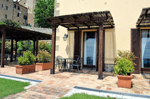 Residence in stile rustico Toscano con piscina e vista panoramica in vendita a Roccastrada