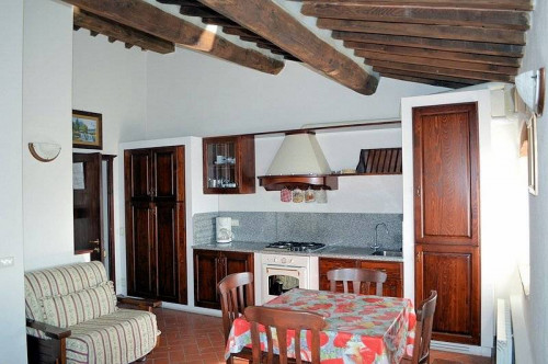 Residence in stile rustico Toscano con piscina e vista panoramica in vendita a Roccastrada