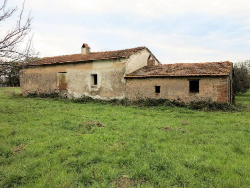 Annesso agricolo da ristrutturare in splendida posizione in vendita a Gavorrano