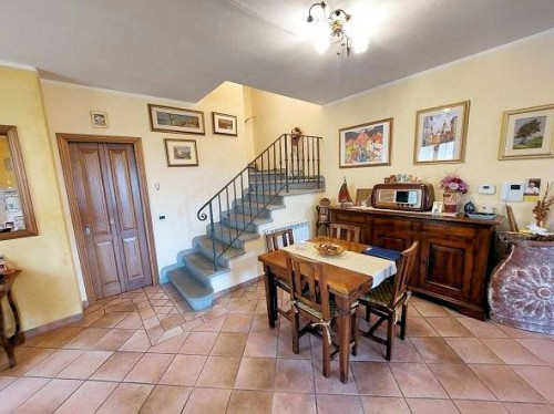 villa di ampia superficie con giardino in vendita a Loro Ciuffenna