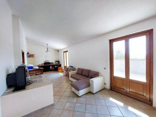 villa di ampia superficie con giardino in vendita a Loro Ciuffenna