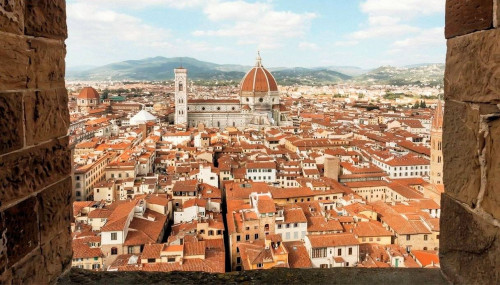 Proponiamo alberghi hotel di varie dimensioni in vendita a Firenze