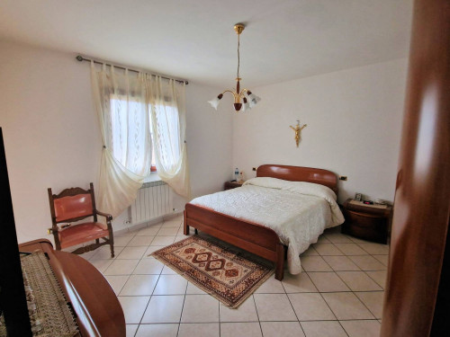 Porzione terratetto di villa bifamiliare in vendita a Gavorrano