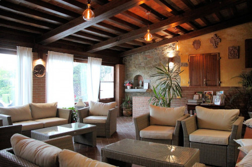 Agriturismo in antico podere in stile Toscano con vista panoramica mozzafiato in vendita a Monsummano Terme