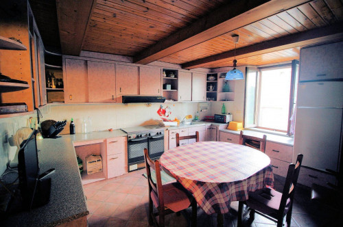Complesso immobiliare in stile rustico Toscano in posizione panoramica in vendita a Roccastrada