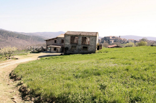 Complesso immobiliare in stile rustico Toscano in posizione panoramica in vendita a Roccastrada