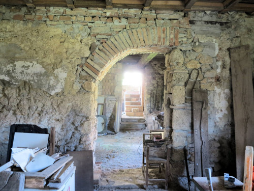 Antico podere da ristrutturare in vendita a Montieri
