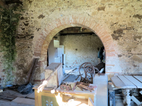 Antico podere da ristrutturare in vendita a Montieri