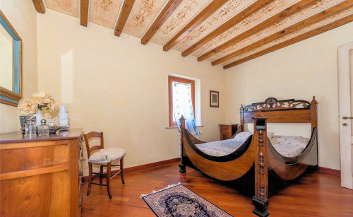 Azienda agricola con villa e piscina in vendita a Lajatico