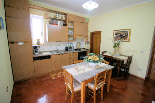 Villa unifamiliare di ampia superficie con giardino in vendita a Civitella Paganico