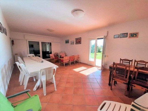 Complesso immobiliare di ampia superficie con terreni in vendita a Capalbio