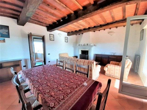 Complesso immobiliare di ampia superficie con terreni in vendita a Capalbio