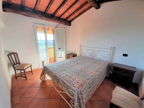 Complesso immobiliare di ampia superficie con terreni in vendita a Capalbio