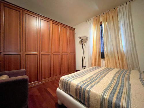 Complesso immobiliare di ampia superficie  in posizione collinare con parco e piscina in vendita a Pescia