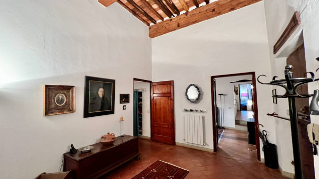 Appartamento di ampia superficie in centro storico in vendita a Lucca