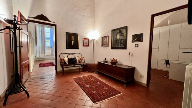 Appartamento di ampia superficie in centro storico in vendita a Lucca