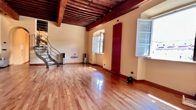 Appartamento in centro storico in vendita a Lucca