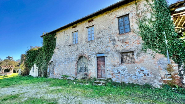 Villa in posizione esclusiva da ristrutturare in vendita a Lucca