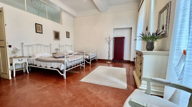 Villa con parco e piscina in vendita a Lucca