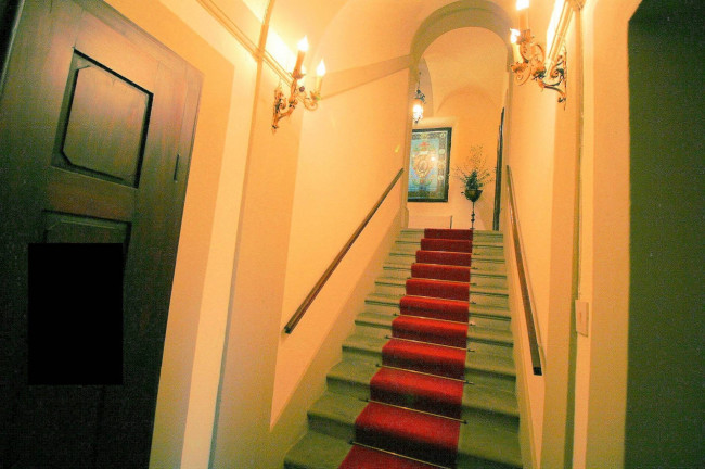 Villa di pregio con parco in vendita a Uzzano