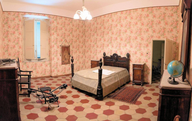 Villa di pregio con parco in vendita a Uzzano