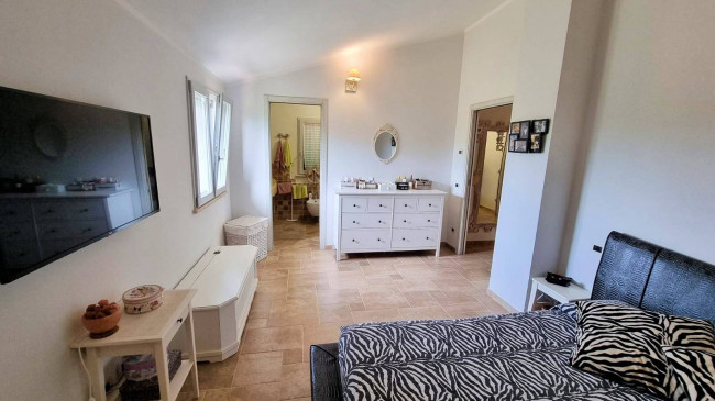 Villa unifamiliare ristrutturata con giardino in vendita a Castagneto Carducci