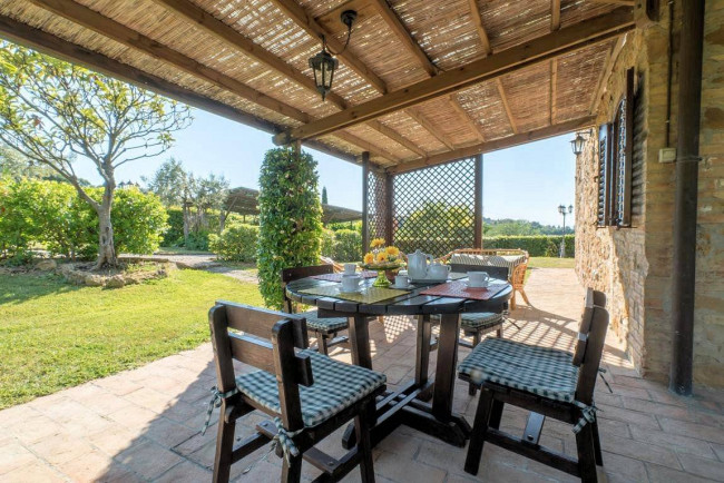 Azienda agricola in posizione panoramica in vendita a Montaione