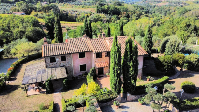 Azienda agricola in posizione panoramica in vendita a Montaione