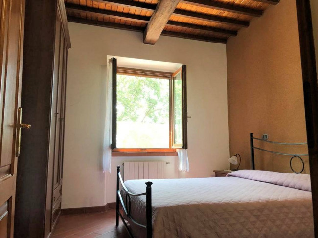 Rustico in stile Toscano con giardino e piscina  in ottima posizione in vendita a Roccastrada