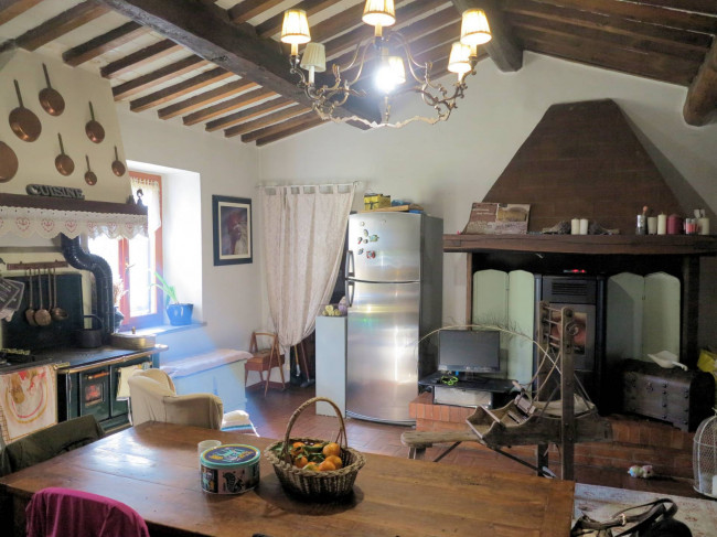 Azienda agricola in posizione panoramica in vendita a Montieri