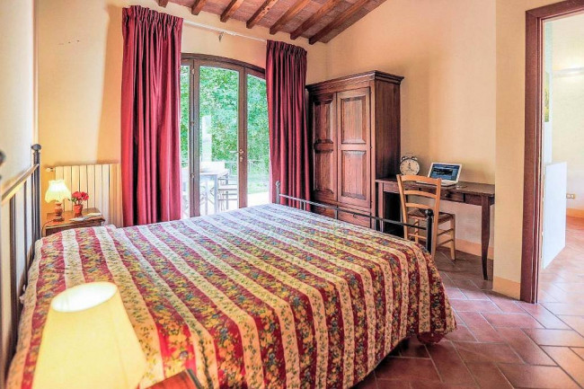 Complesso turistico ricettivo di ampia superficie in ottima posizione in vendita a Ponsacco