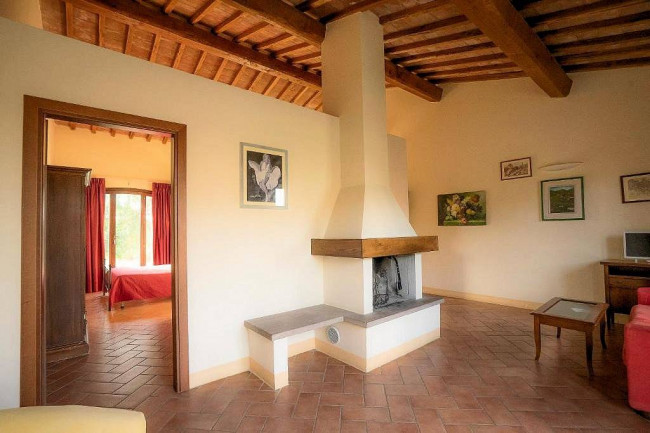 Complesso turistico ricettivo di ampia superficie in ottima posizione in vendita a Ponsacco