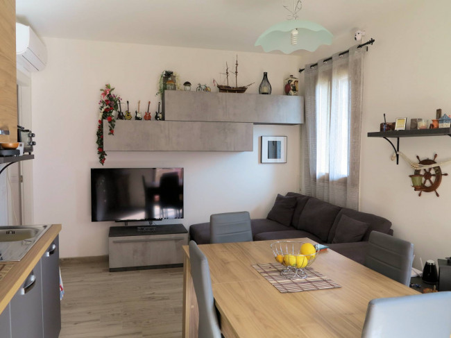 Appartamento al piano primo con giardino in vendita a Roccastrada