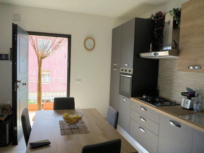 Appartamento al piano primo con giardino in vendita a Roccastrada