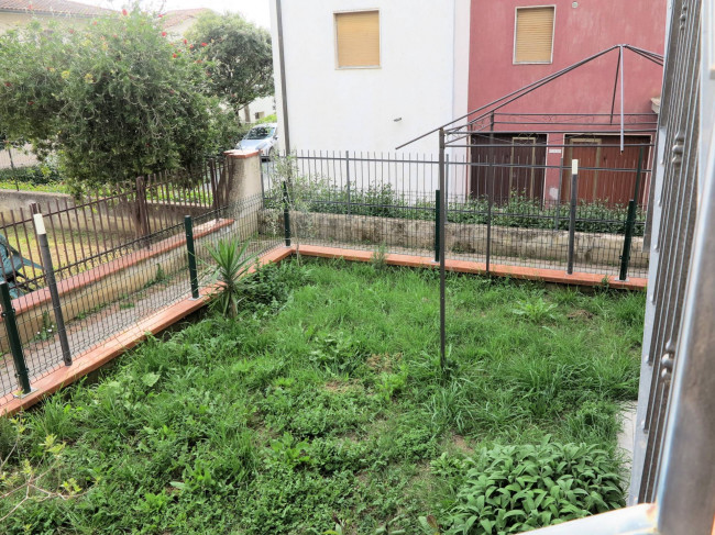 Appartamento al piano primo con giardino in vendita a Roccastrada