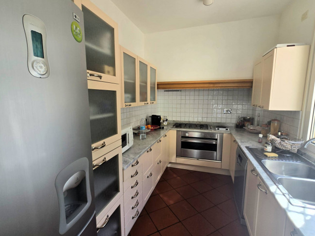 Villa di dimensioni molto importanti con ampio parco in ottima location in vendita a Montemurlo