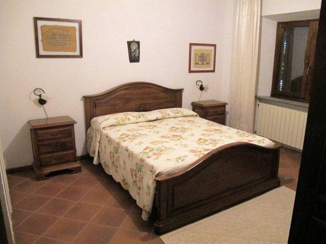 Porzione terratetto di villa bifamiliare in stile rustico Toscano in vendita a Castelnuovo di Val di Cecina