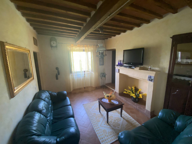 Porzione di casale in stile rustico Toscano ristrutturato  con terreno in ottima posizione in vendita a Castelnuovo di Val di Cecina